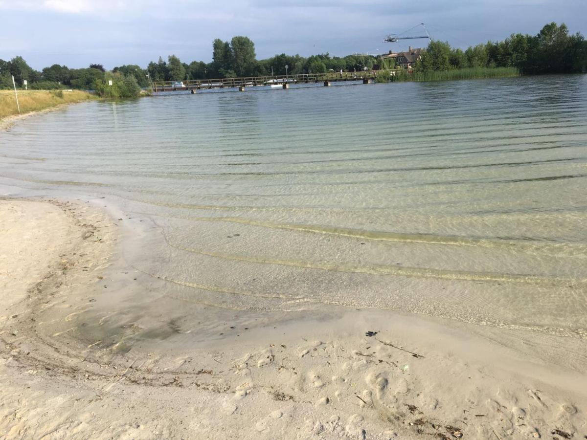 Ferienhaus Ella am See Aurich  Exterior foto